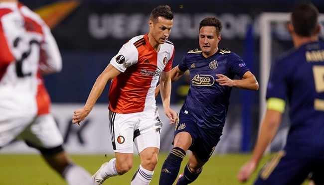 合里展现了 合里展现了