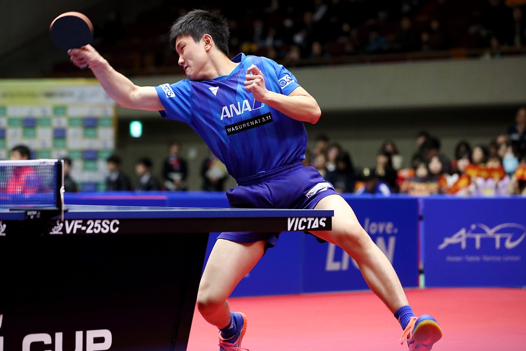 透过球场 透过球场