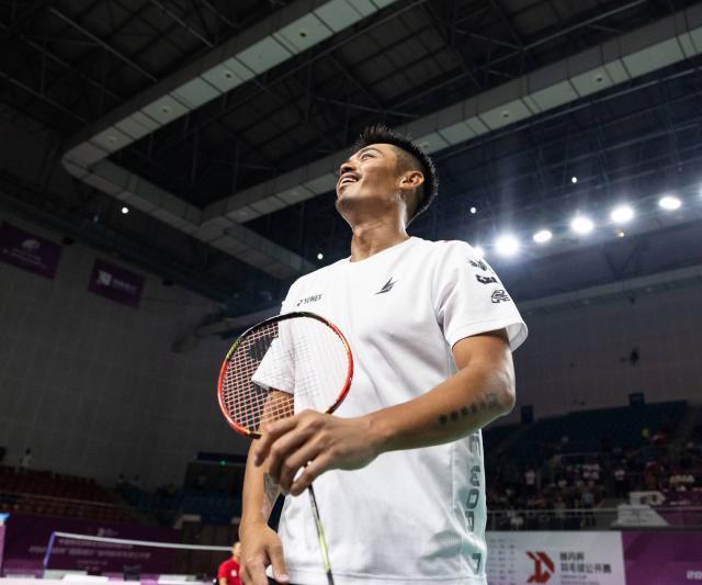 保持冷静的 保持冷静的