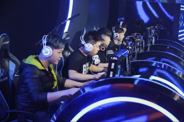 断发出惊叹 断发出惊叹