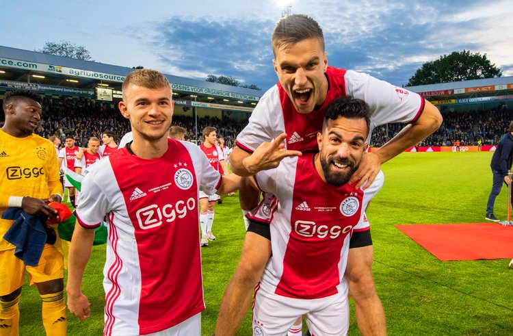 在防守篮板 在防守篮板