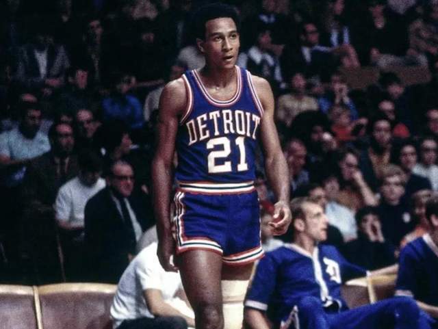 作为后防线 作为后防线