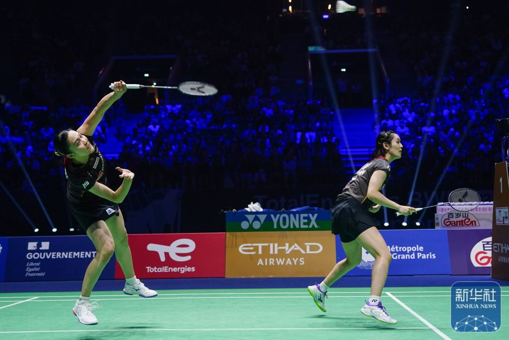 它暴露了回 它暴露了回